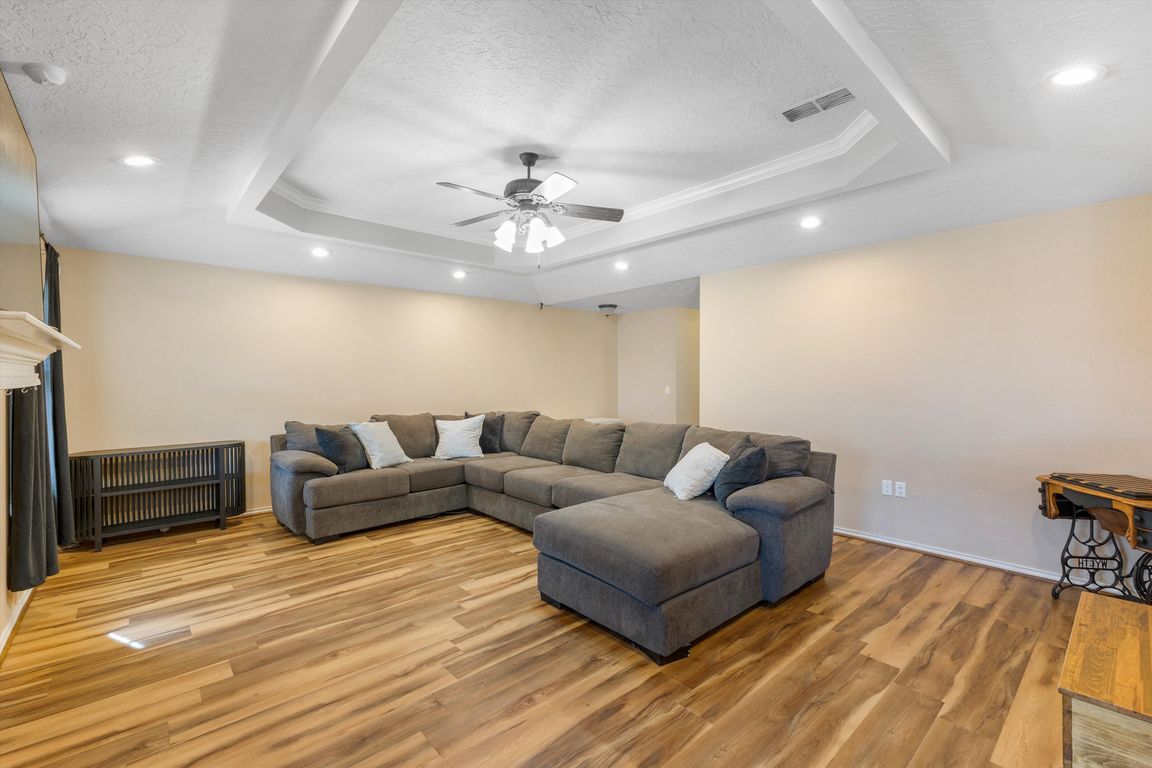 next background image