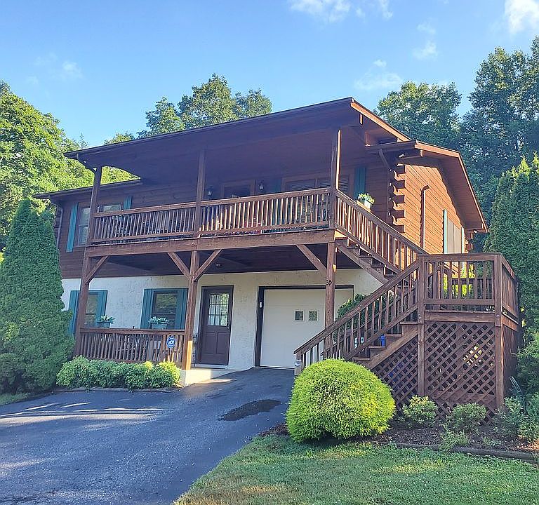 1st image of 35 Elm Dr