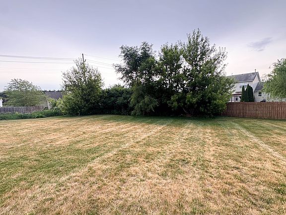 3rd image of 1045 Law Cir