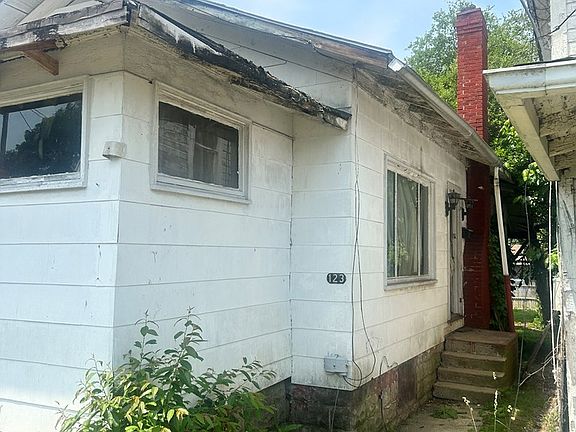 5th image of 123 S 1st Ave