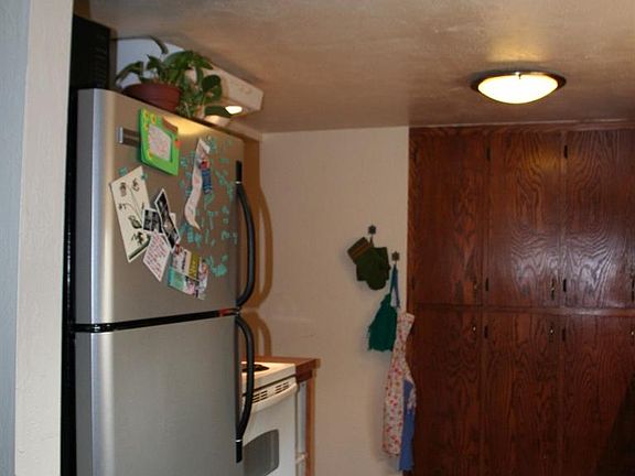 5th image of 805 Dakota Ave