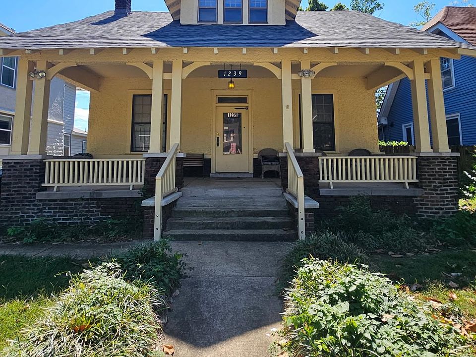 1st image of 1239 Agnes Pl
