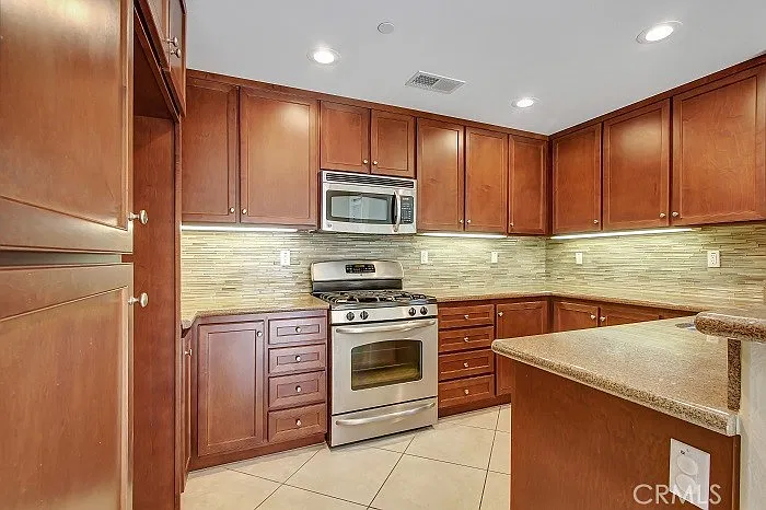 2 bed, 1500 sqft, $3,495 — Photo 4