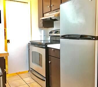 3rd image of 400 Marsac Ave