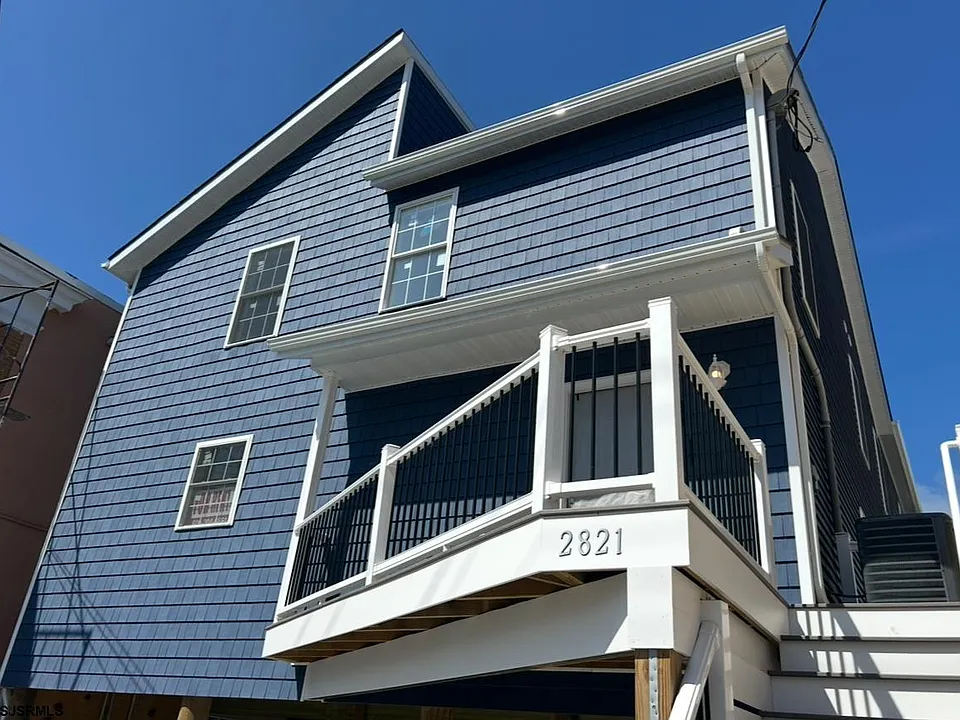 2821 Arctic Ave #1