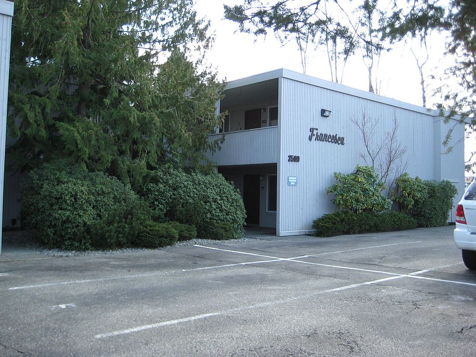 2nd image of 2509 N Stevens St #4