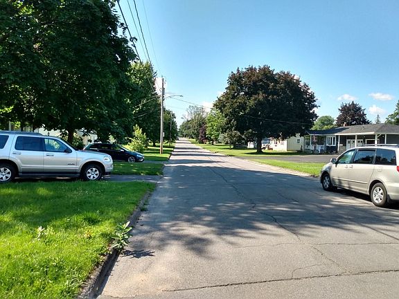 5th image of 76 Prospect Ave