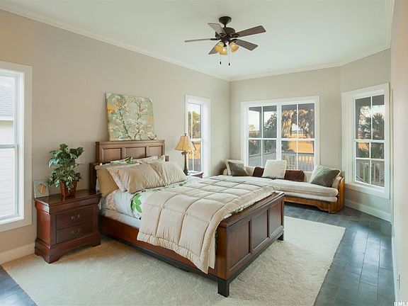3rd image of 75 Tanglewood Drive