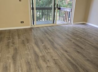 1202 S Forums Ct APT 1C, Wheeling, IL 60090