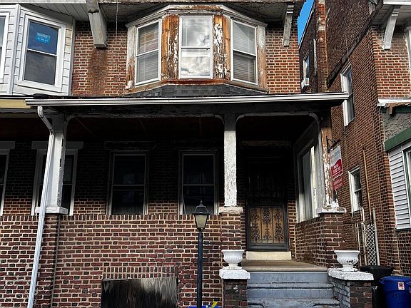 2nd image of 4915 Chancellor St