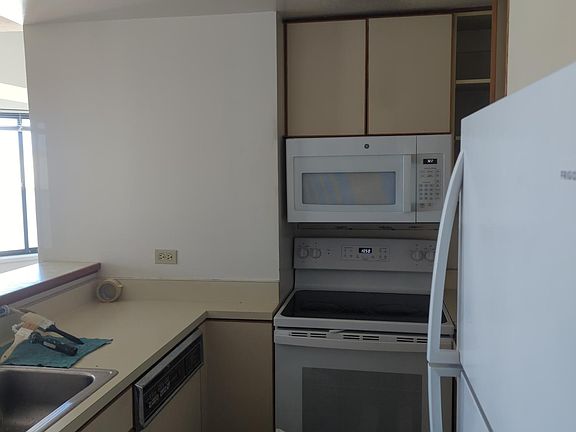3rd image of 601 Van Ness Ave APT 1111