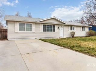 7 S Brice Ave, Middleton, ID 83644