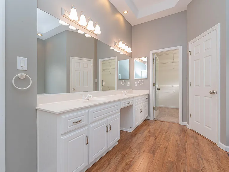 3169 Glenview Dr — Photo 35
