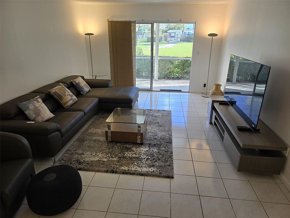 1st image of 2805 Victoria Way #E1