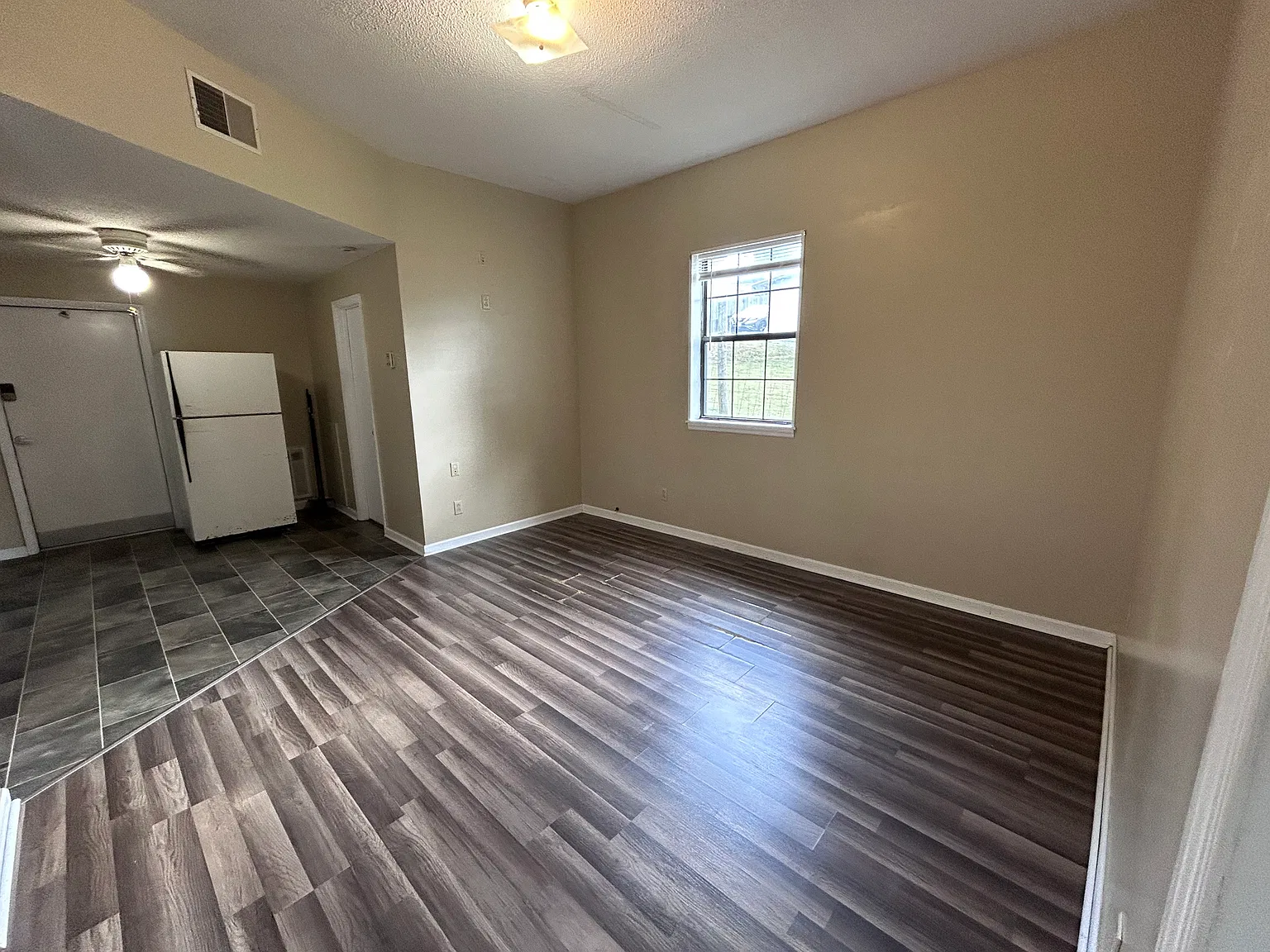 Studio, 600 sqft, $795 — Photo 4