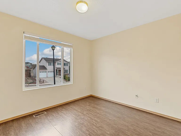 1035 Lords Hill Dr — Photo 22