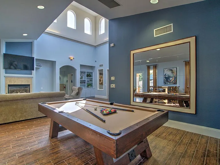 703 Jasmine Parke Dr — Photo 3