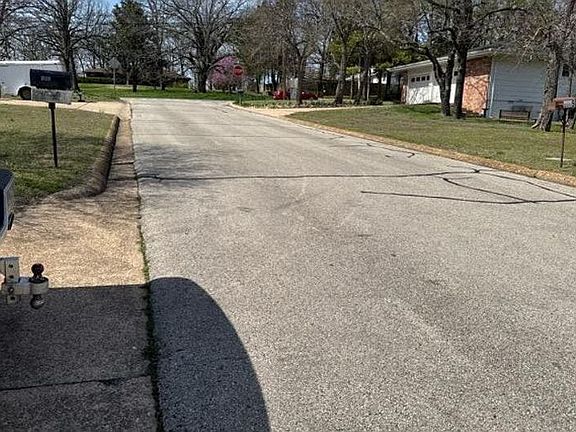 5th image of 1008 Cedar St