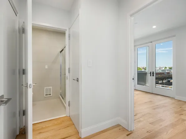 492 Kings Highway image 5 of 10