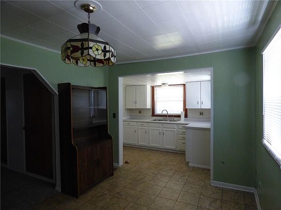 3rd image of 8020 N Lee St
