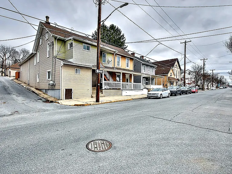 727 Front St #2 — Photo 7