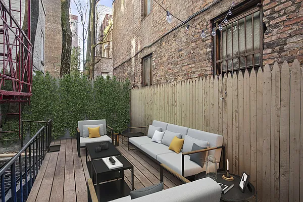 Rented by Compass | media 25