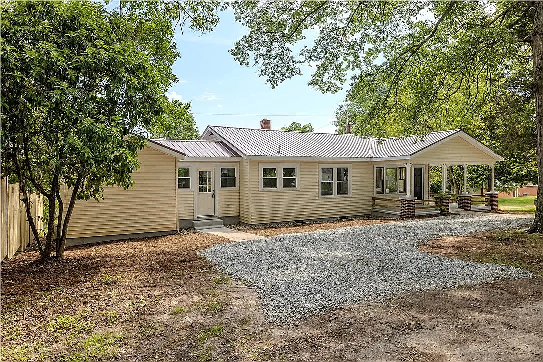 3 bed, 1463 sqft, $1,800 — Photo 3