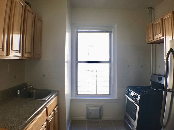 2nd image of 531 W 211th St APT 34B