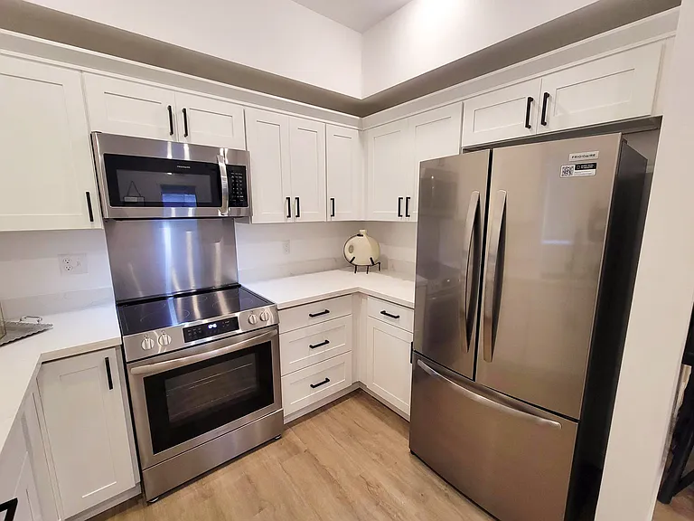 Copperstone Luxury Apartments and Townhomes — Photo 37