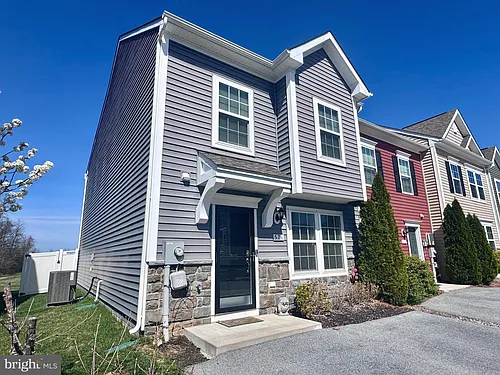 576 Thumper Dr Photo 1