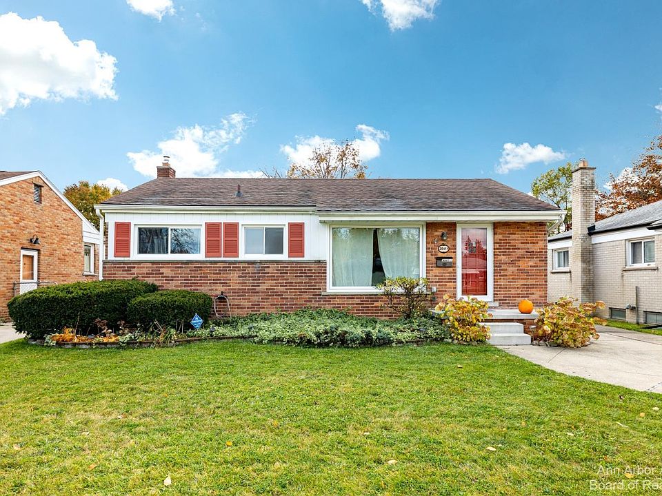 1st image of 28455 Leona St