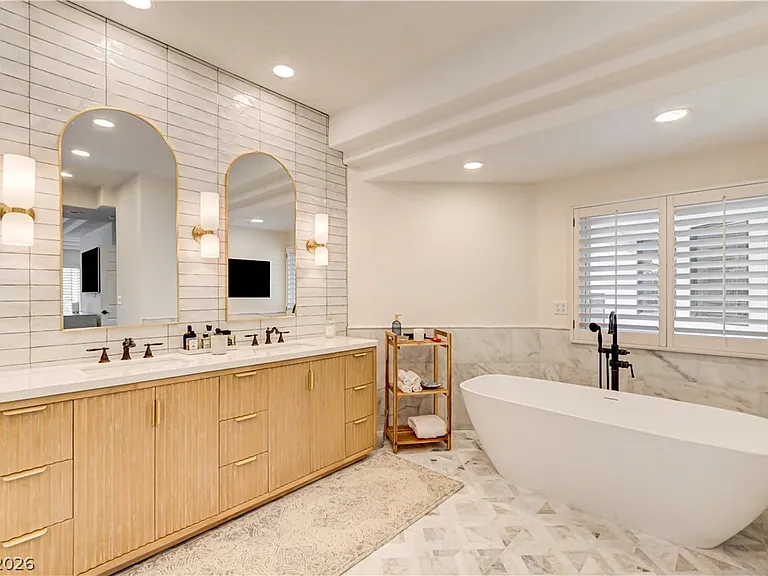 8901 Robinson Ridge Dr — Photo 56