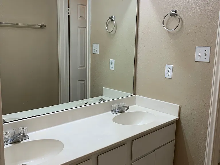 912 Keith Ln #A — Photo 18