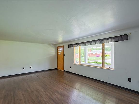 3rd image of 1019 Ohio St