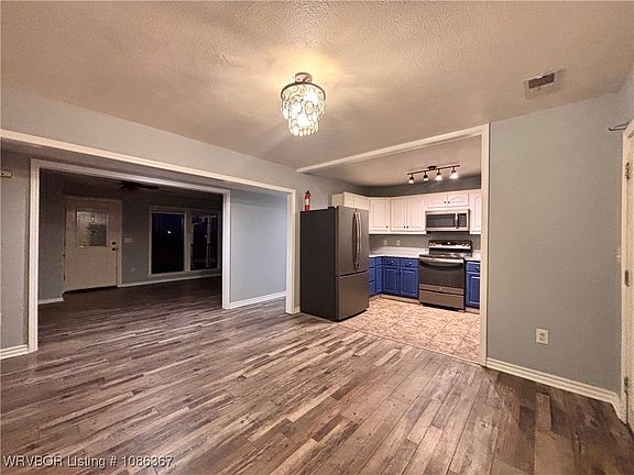 5th image of 8911 W Highway 252