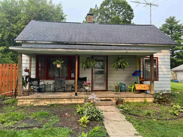 9443 N Price St, Knightsville, IN 47857