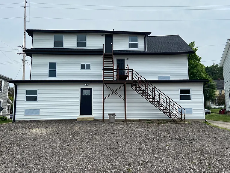 200 W Walnut St #4 — Photo 19