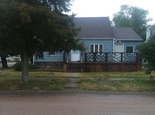 700 2nd Ave W, Lemmon, SD 57638
