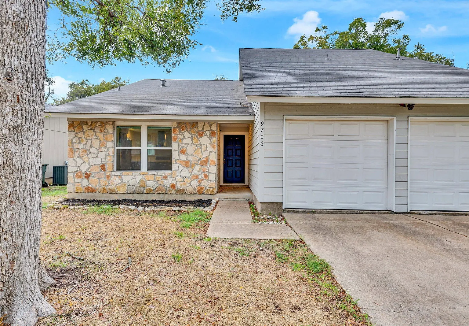3 bed, 2.0 bath, 1631 sqft, $1,995 — Photo 1
