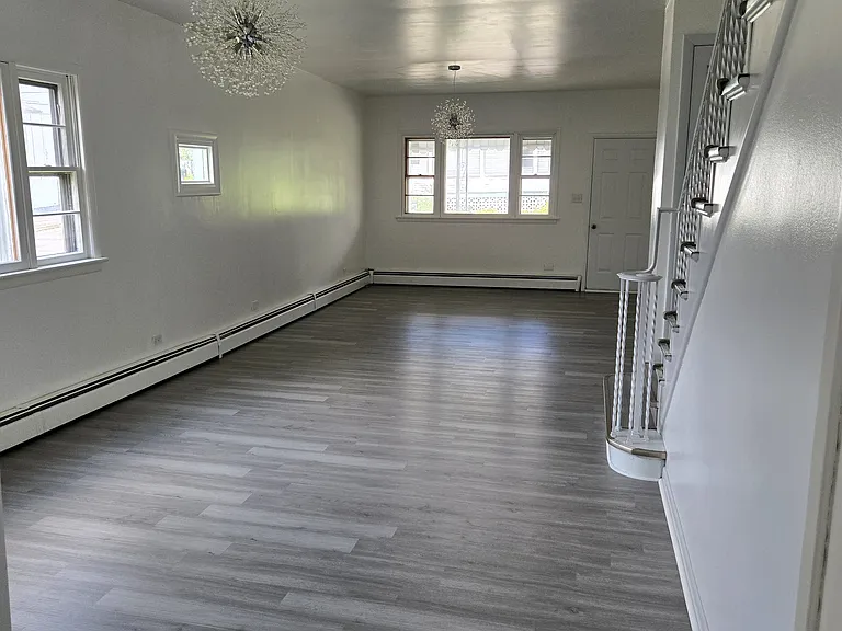 77 Hudson Rd #1 — Photo 3