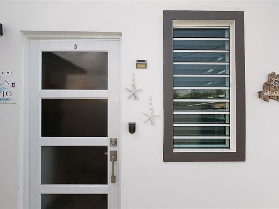 2nd image of 23 Villa Verde