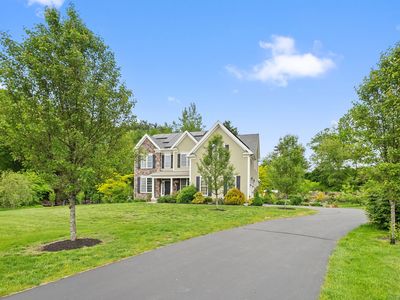 100 Pembroke Terrace, Glastonbury, CT, 06033