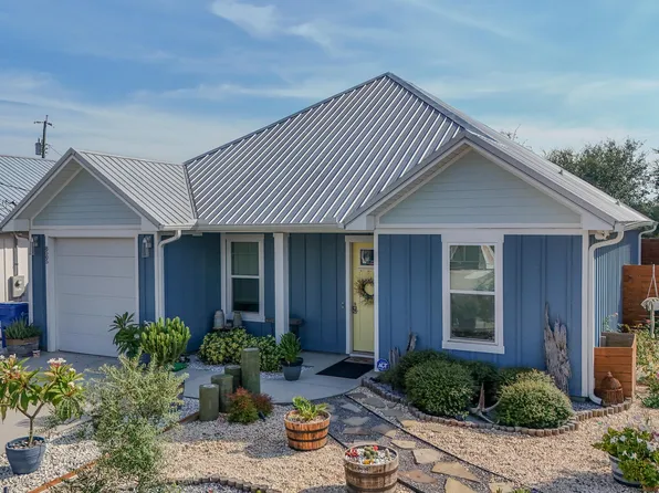 8505 Lydia Ln, Panama City Beach, FL 32408
