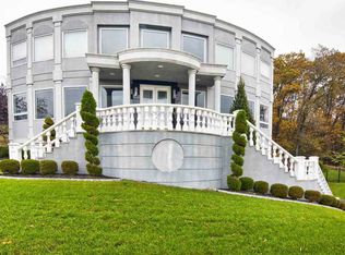 47 Mountainwood Ct, Totowa, NJ 07512