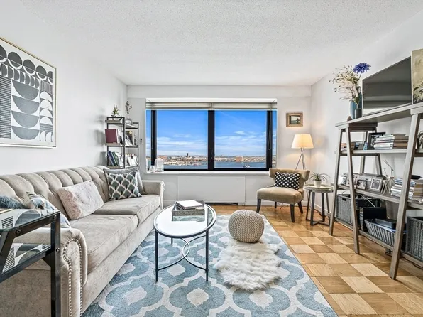 65 E India Row APT 24D, Boston, MA 02110