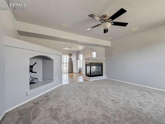 4th image of 2232 Pinyon Jay Dr