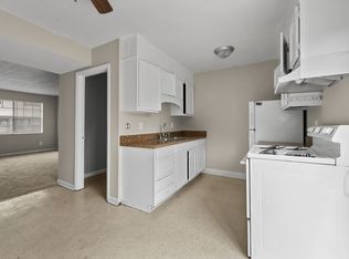 43 Holly Ave #2B-1BA-840SQFT, Summerville, SC 29485