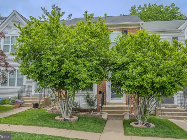 2764 Brier Pond Cir, Woodbridge, VA 22191