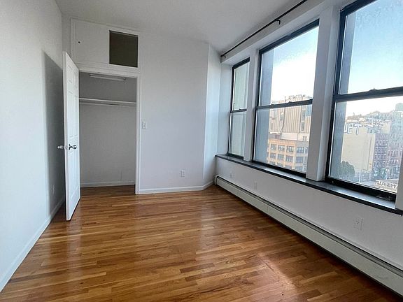 4th image of 77 Delancey St #5A