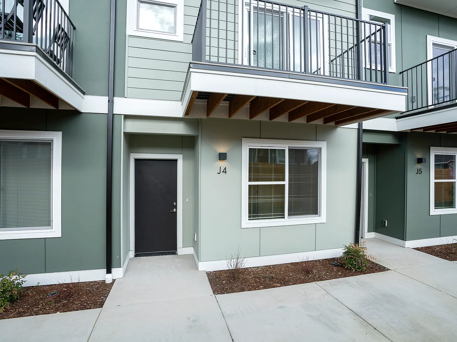 11110 Kline St SW — Photo 2